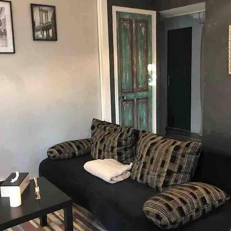 Appart rénové 2 chambres avec clim LʼIsle-sur-la-Sorgue Extérieur photo